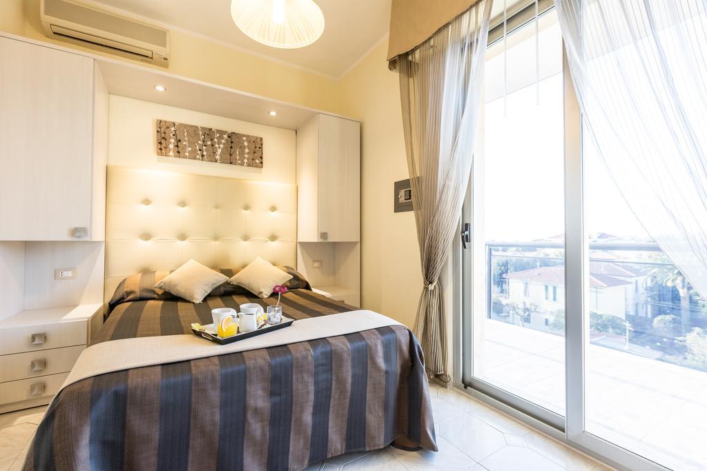 Hotel King Marina di Pietrasanta Ngoại thất bức ảnh