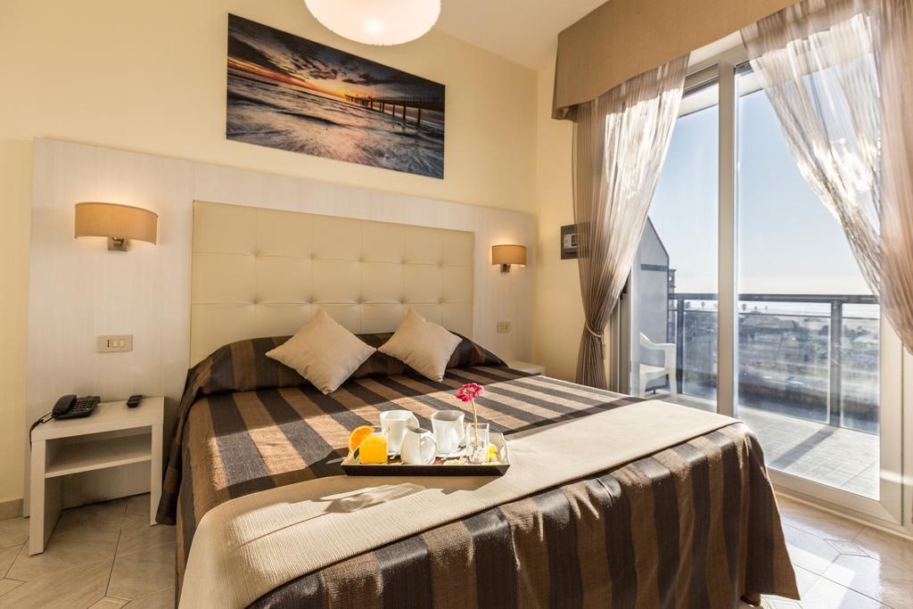 Hotel King Marina di Pietrasanta Phòng bức ảnh