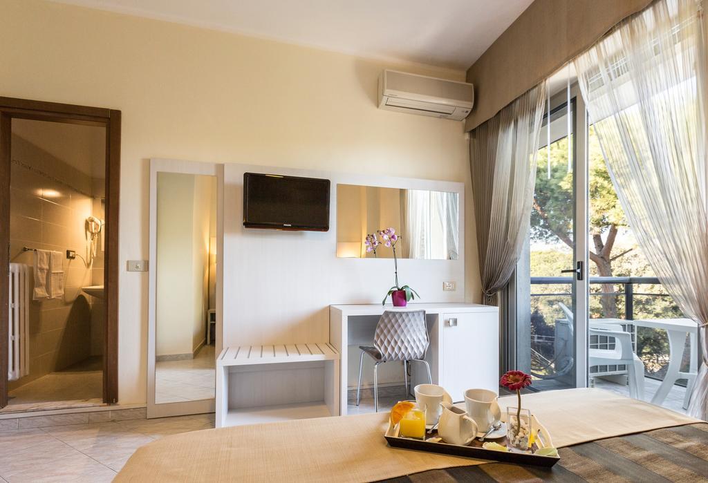 Hotel King Marina di Pietrasanta Phòng bức ảnh