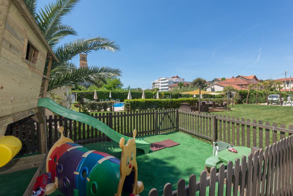 Hotel King Marina di Pietrasanta Ngoại thất bức ảnh