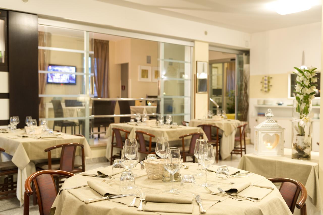 Hotel King Marina di Pietrasanta Ngoại thất bức ảnh